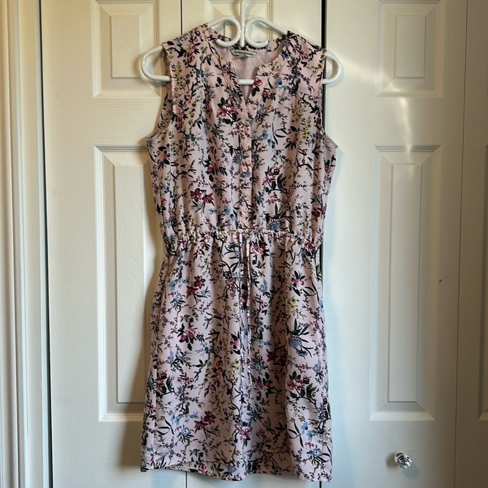 CATHERINE MALANDRINO | Beautiful floral sleeveless dresses